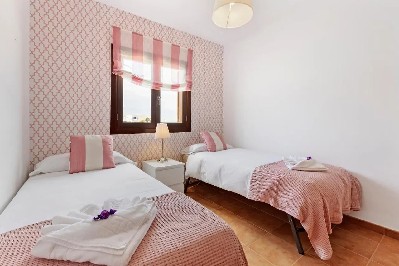 Lanzarote Villa 3 Islas - Pool Heated 普拉亚布兰卡