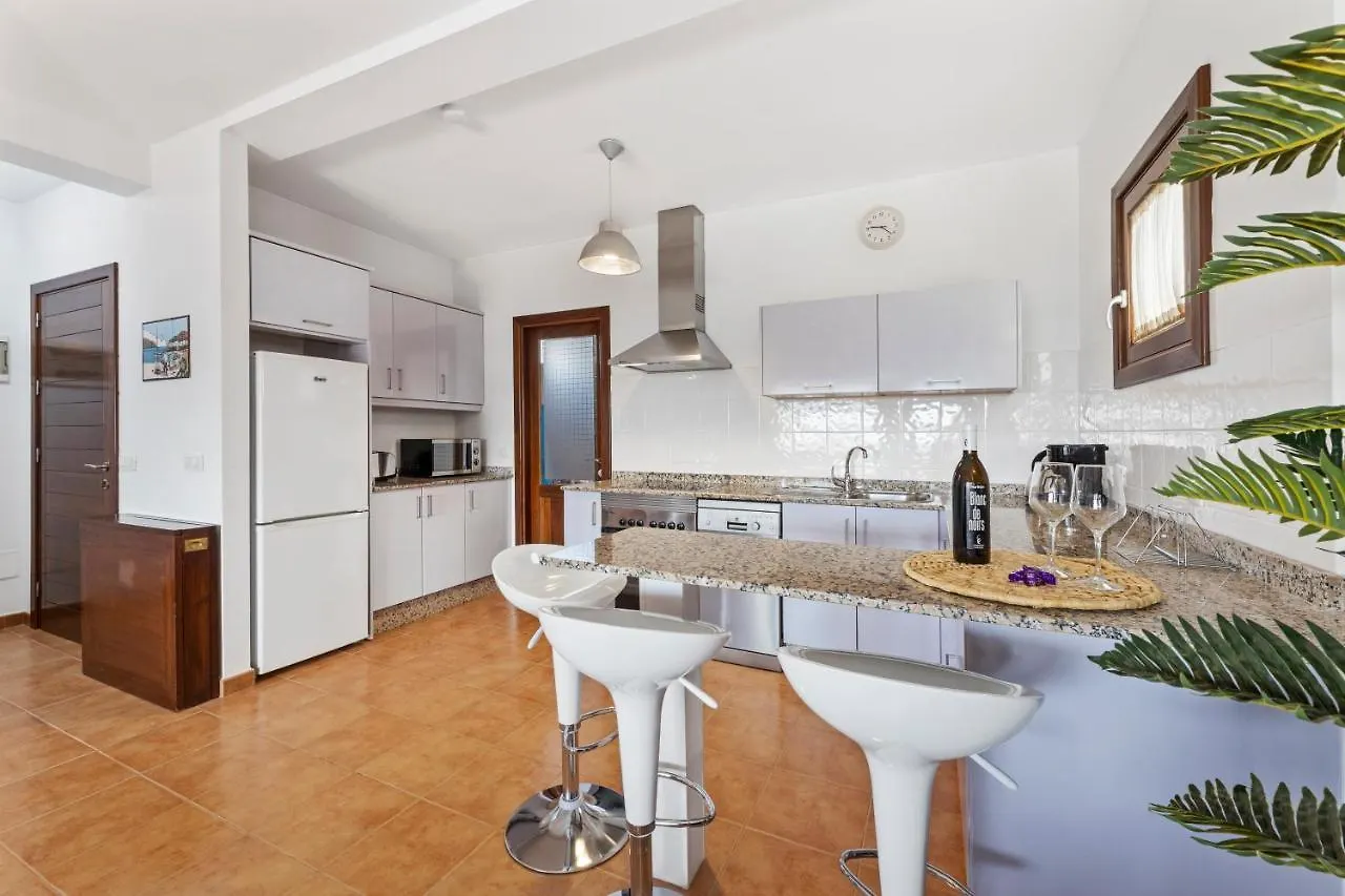 Lanzarote Villa 3 Islas - Pool Heated Playa Blanca